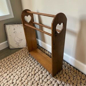 Large Vintage Wooden Quilt Rack Stand w/ Heart Cutouts Solid Pine Amish Made EUC